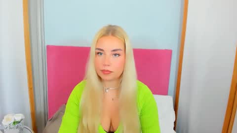 Snapshot of kristyflowers chatting on 02/01/25, 06:00 KristyFlowers online show from 02/01/25, 06:00