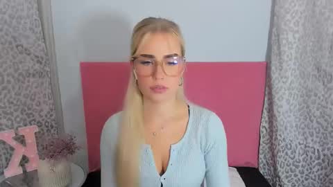 KristyFlowers online show from 11/22/25, 10:14