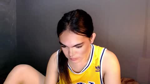 Snapshot of krystal_angel chatting on 01/08/25, 02:57 krystal_angel online show from 01/08/25, 02:57
