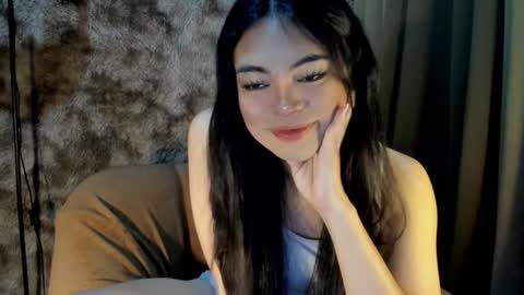 Snapshot of krystal_angel chatting on 01/25/25, 10:28 krystal_angel online show from 01/25/25, 10:28
