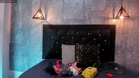 Kystal Taylor online show from 11/19/25, 11:32