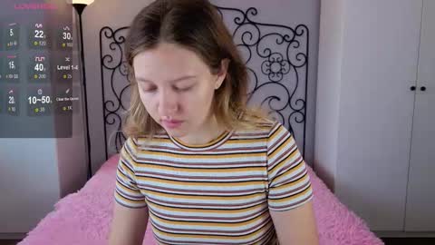 Snapshot of ksuhesa chatting on 10/13/25, 02:11 ksuhesa online show from 10/13/25, 02:11