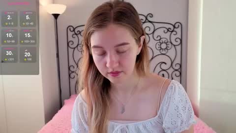 Snapshot of ksuhesa chatting on 10/25/25, 02:30 ksuhesa online show from 10/25/25, 02:30