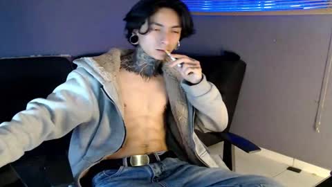 kuregari_xs online show from 10/14/25, 04:35