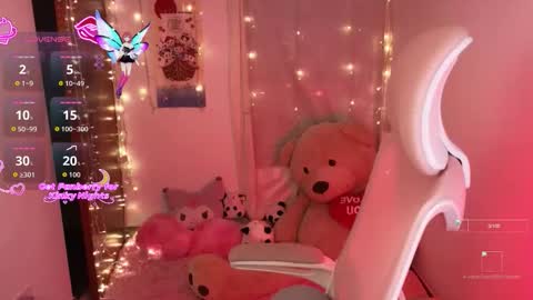 Snapshot of kurochan420 chatting on 11/11/25, 02:11 Andy online show from 11/11/25, 02:11