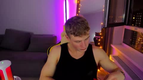 kurt_hanssen online show from 10/30/25, 07:25