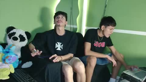 Snapshot of kurtwillms chatting on 11/26/25, 12:22 kurtwillms online show from 11/26/25, 12:22