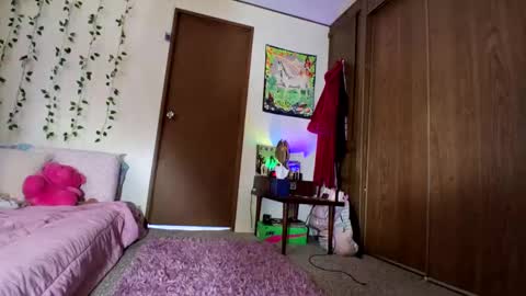 Snapshot of kusshy33 chatting on 10/01/25, 07:42 kusshy33 online show from 10/01/25, 07:42