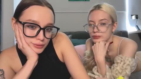 Bella and Alexandra online show from 11/26/25, 03:24