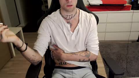 Snapshot of kyle_alternative chatting on 01/29/25, 10:01 Kyle online show from 01/29/25, 10:01
