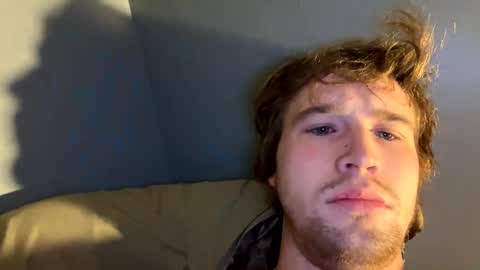 Snapshot of kylelovepussy69 chatting on 02/26/25, 09:21 kylelovepussy69 online show from 02/26/25, 09:21