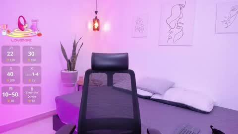 Snapshot of kylerose07 chatting on 10/15/25, 04:23 kyle online show from 10/15/25, 04:23