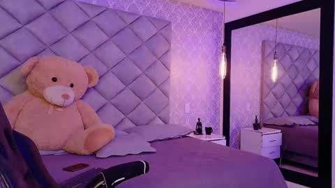 Snapshot of kylerose07 chatting on 11/19/25, 03:50 kyle online show from 11/19/25, 03:50