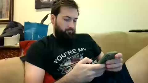 Snapshot of kylesingers chatting on 10/17/25, 03:25 kylesingers online show from 10/17/25, 03:25