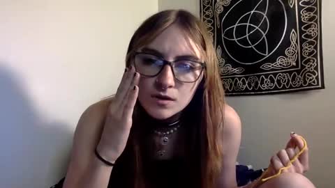 Kylianna online show from 09/20/25, 07:48