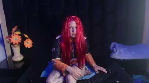 Snapshot of kylie_bloom chatting on 11/02/25, 11:51 kylie_bloom online show from 11/02/25, 11:51