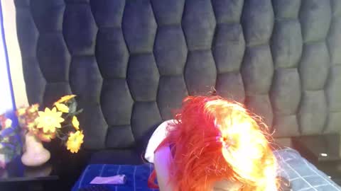 Snapshot of kylie_bloom chatting on 11/08/25, 09:24 kylie_bloom online show from 11/08/25, 09:24