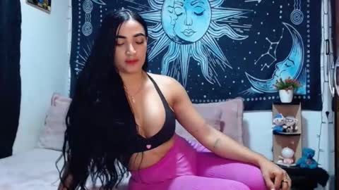 Snapshot of kylie_capricorn chatting on 09/18/25, 01:18 kylie online show from 09/18/25, 01:18