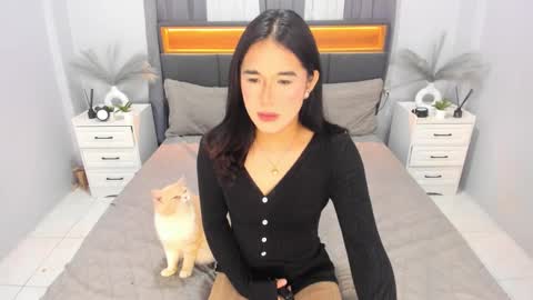 kylie_cums online show from 10/13/25, 02:44