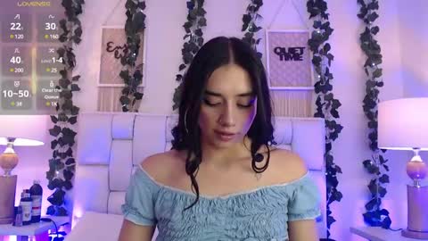 Snapshot of kylie_golden chatting on 12/04/24, 04:05 Kylie Myers online show from 12/04/24, 04:05