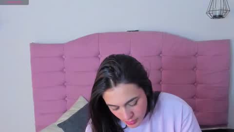 kylie_ls online show from 10/21/25, 01:50