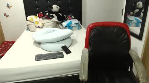 Instagram Kylie switch  followme  buy lovense here online show from 10/20/25, 11:38