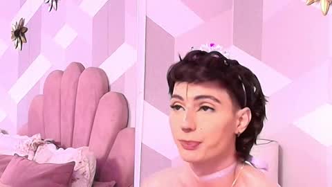 Snapshot of kyliemonnet chatting on 11/09/25, 05:00 Kylie jl online show from 11/09/25, 05:00