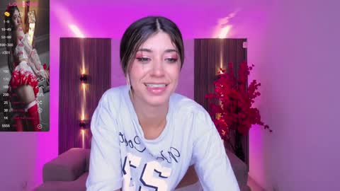 Snapshot of kyliie_jones chatting on 01/17/25, 11:17 KYLIE online show from 01/17/25, 11:17