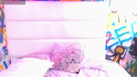Kylie online show from 01/11/25, 05:07
