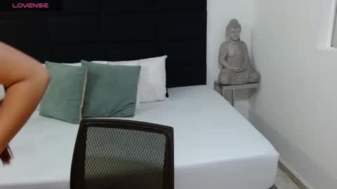 Snapshot of kyliiebaker chatting on 10/06/25, 10:02 Kylie online show from 10/06/25, 10:02