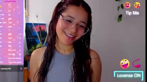 Snapshot of kyomi_beth chatting on 09/24/25, 04:54 kyomi online show from 09/24/25, 04:54