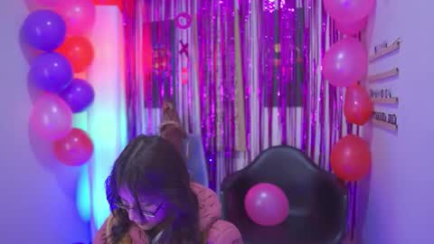 Kyomi online show from 09/15/25, 12:16