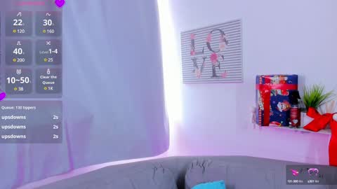 Alejandra online show from 12/30/24, 05:44