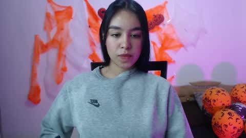 Kyra  online show from 10/18/25, 12:39