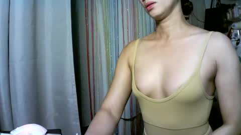 Snapshot of kyutshyne chatting on 02/22/25, 07:14 kyutshyne online show from 02/22/25, 07:14