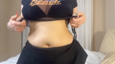 lina online show from 10/14/25, 11:16