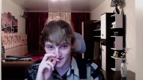Snapshot of l1onkennedy chatting on 10/02/25, 07:43 l1onkennedy online show from 10/02/25, 07:43