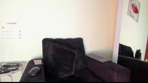 Snapshot of lace_victoria chatting on 11/04/25, 11:37 lace_victoria online show from 11/04/25, 11:37