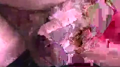 Snapshot of lacharcute chatting on 10/15/25, 01:33 lacharcute online show from 10/15/25, 01:33