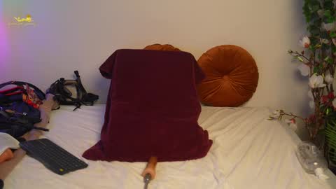 Snapshot of lacie_le_beauty chatting on 03/04/25, 05:56 Latex Lacie online show from 03/04/25, 05:56