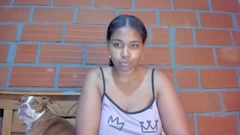 Snapshot of ladahear_ chatting on 02/12/25, 12:37 Akyra online show from 02/12/25, 12:37