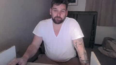 Snapshot of ladiesmandaddy chatting on 02/10/25, 05:58 Don Kedick online show from 02/10/25, 05:58