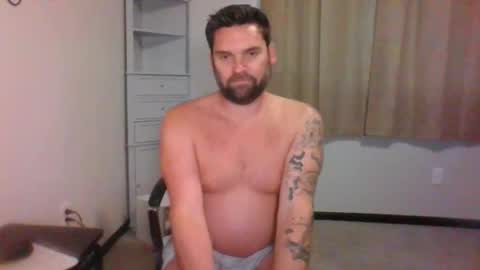 Snapshot of ladiesmandaddy chatting on 10/20/25, 06:30 Don Kedick online show from 10/20/25, 06:30