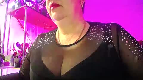 Snapshot of lady_gloria chatting on 02/09/25, 04:57 Lady Gloria online show from 02/09/25, 04:57