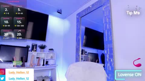 Snapshot of lady_hellen chatting on 03/11/25, 02:07 online show from 03/11/25, 02:07