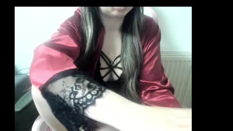 Snapshot of lady_lyanna chatting on 02/11/25, 02:35 Lady Lyanna online show from 02/11/25, 02:35