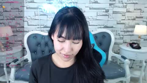 Snapshot of lady_violet_bridgerton_a chatting on 12/10/24, 11:19 Lady Violet Bridgerton online show from 12/10/24, 11:19