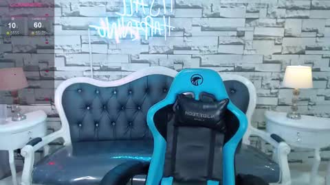 Snapshot of lady_violet_bridgerton_a chatting on 01/11/25, 01:16 Lady Violet Bridgerton online show from 01/11/25, 01:16
