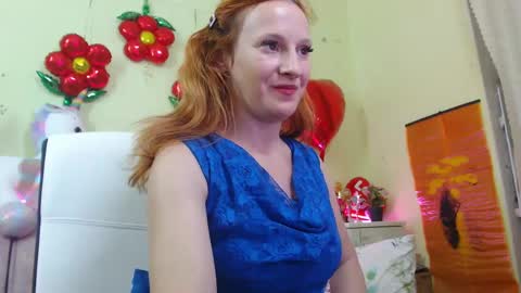 Snapshot of ladybigsmile chatting on 02/20/25, 04:57 Sima Ladybigsmile online show from 02/20/25, 04:57