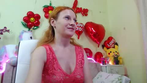 Snapshot of ladybigsmile chatting on 03/02/25, 02:08 Sima Ladybigsmile online show from 03/02/25, 02:08